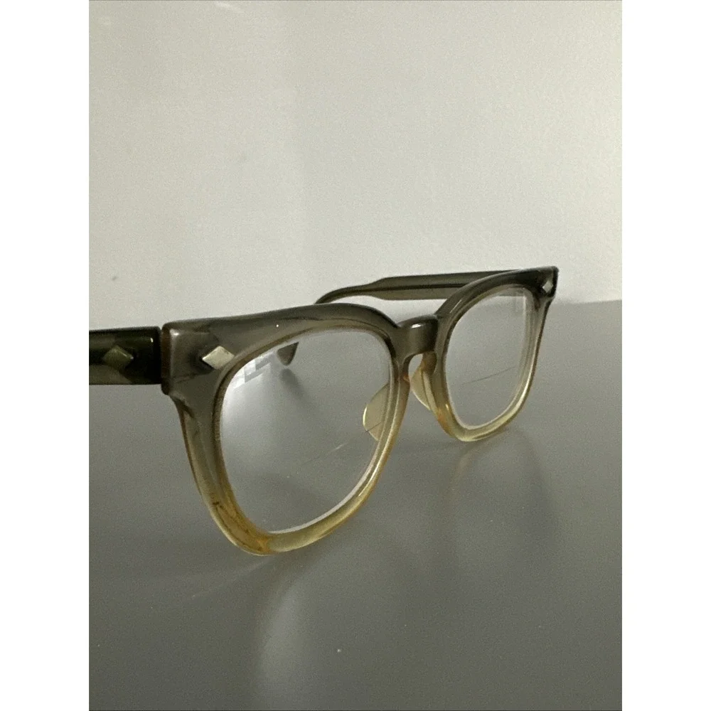 Usa vintage glasses